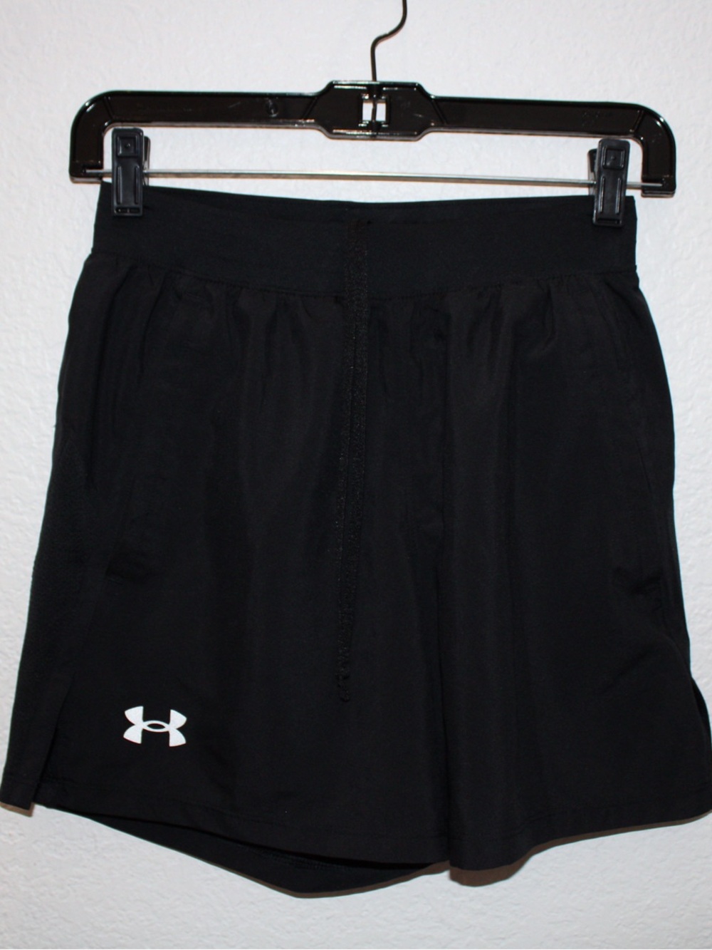 Men’s Under Armour Black Performance Athletic Shorts